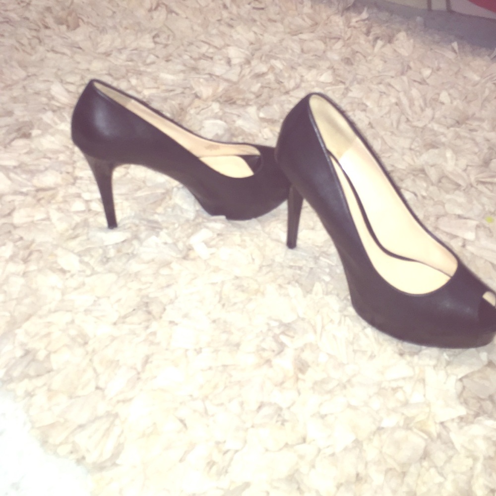 COPY - Every Girl Go To Peep Toe Pump